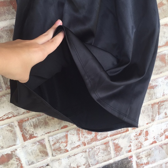 Betsey Johnson Black Wire Cocktail Ruffle Dress 0 - Picture 4 of 8